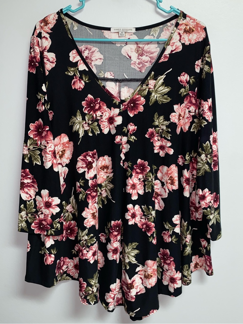 GREEN ENVELOPE TOP - 1X